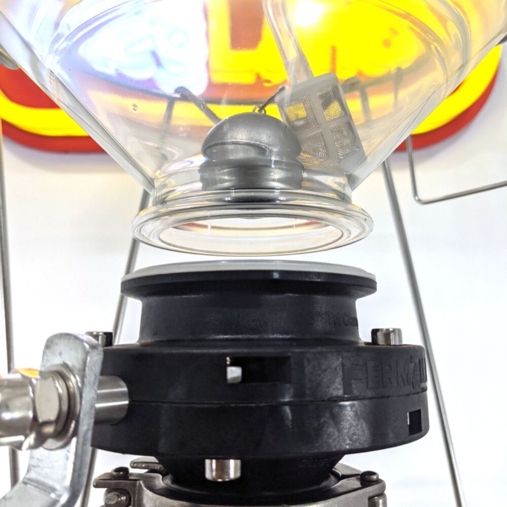 Fermzilla 27L Gen3.2 TRI-CONICAL Starter Kit with Choice of Spunding Valve / Posts